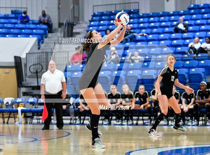 Thumbnail 2 in Bentonville vs. Fayetteville (AAA 7A 3rd Round Playoff) photogallery.