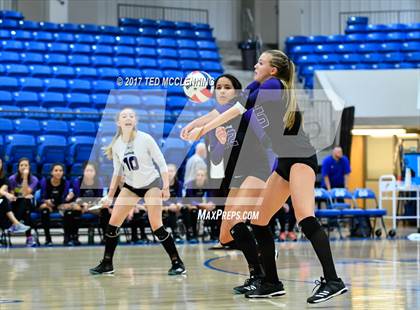 Thumbnail 3 in Bentonville vs. Fayetteville (AAA 7A 3rd Round Playoff) photogallery.
