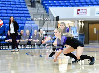 Thumbnail 1 in Bentonville vs. Fayetteville (AAA 7A 3rd Round Playoff) photogallery.