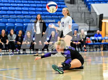Thumbnail 2 in Bentonville vs. Fayetteville (AAA 7A 3rd Round Playoff) photogallery.