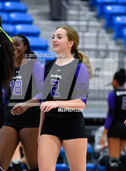 Thumbnail 3 in Bentonville vs. Fayetteville (AAA 7A 3rd Round Playoff) photogallery.