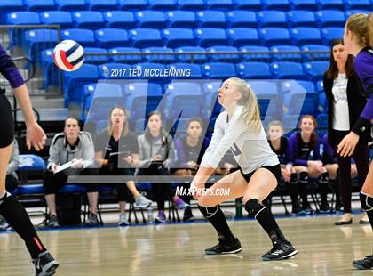 Thumbnail 2 in Bentonville vs. Fayetteville (AAA 7A 3rd Round Playoff) photogallery.