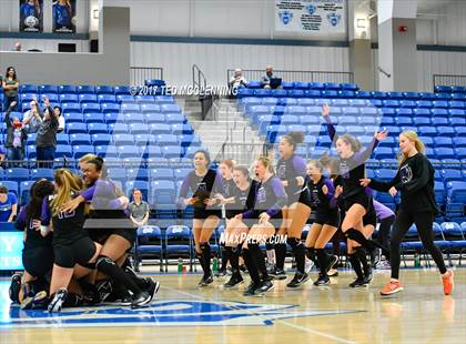 Thumbnail 1 in Bentonville vs. Fayetteville (AAA 7A 3rd Round Playoff) photogallery.