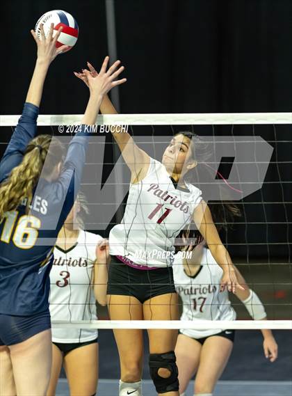 Thumbnail 3 in Hedgesville vs. George Washington (WVSSAC Class AAAA Quarterfinal) photogallery.