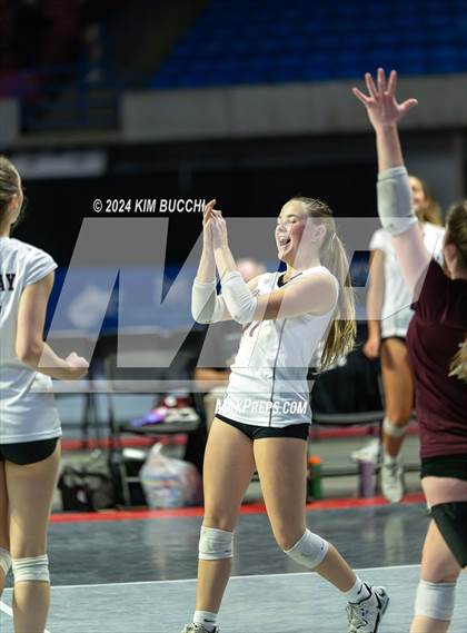 Thumbnail 3 in Hedgesville vs. George Washington (WVSSAC Class AAAA Quarterfinal) photogallery.