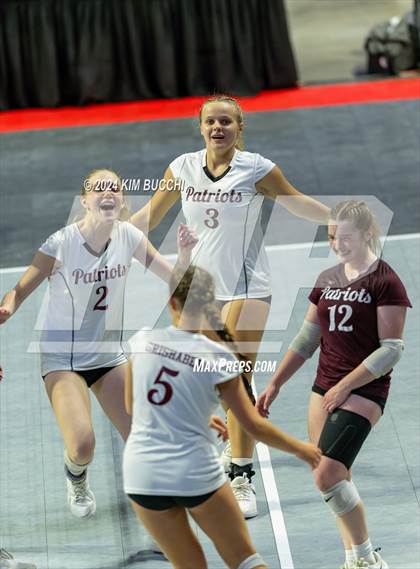 Thumbnail 3 in Hedgesville vs. George Washington (WVSSAC Class AAAA Quarterfinal) photogallery.