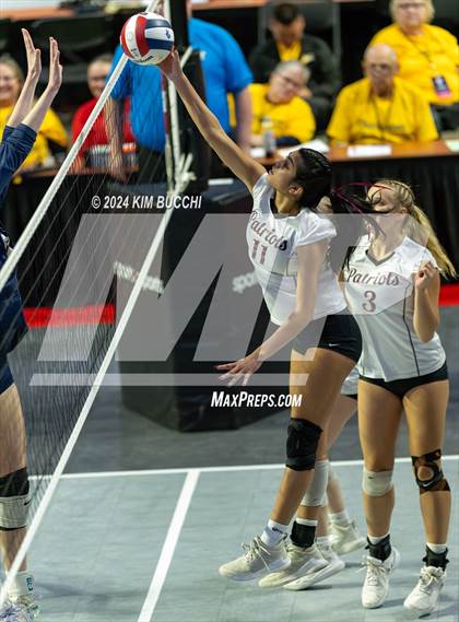 Thumbnail 1 in Hedgesville vs. George Washington (WVSSAC Class AAAA Quarterfinal) photogallery.