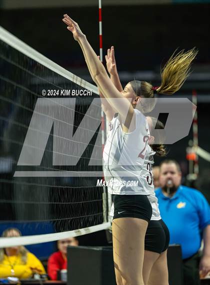 Thumbnail 1 in Hedgesville vs. George Washington (WVSSAC Class AAAA Quarterfinal) photogallery.