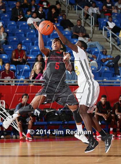 Thumbnail 1 in Triple A Academy vs. Bishop Dunne (Thanksgiving Hoppfest) photogallery.