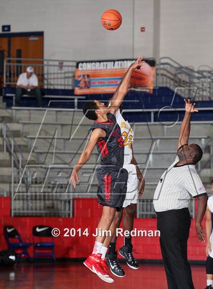 Thumbnail 1 in Triple A Academy vs. Bishop Dunne (Thanksgiving Hoppfest) photogallery.