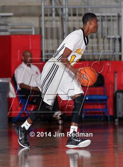 Thumbnail 2 in Triple A Academy vs. Bishop Dunne (Thanksgiving Hoppfest) photogallery.
