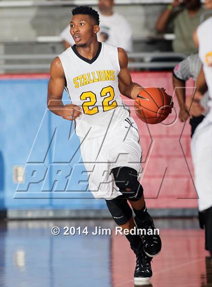 Thumbnail 3 in Triple A Academy vs. Bishop Dunne (Thanksgiving Hoppfest) photogallery.