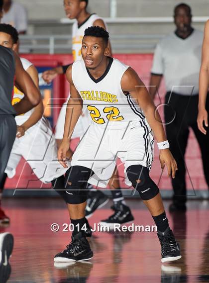 Thumbnail 3 in Triple A Academy vs. Bishop Dunne (Thanksgiving Hoppfest) photogallery.