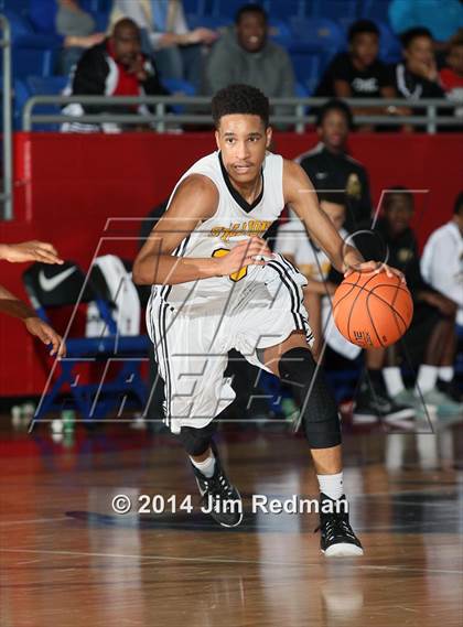 Thumbnail 2 in Triple A Academy vs. Bishop Dunne (Thanksgiving Hoppfest) photogallery.