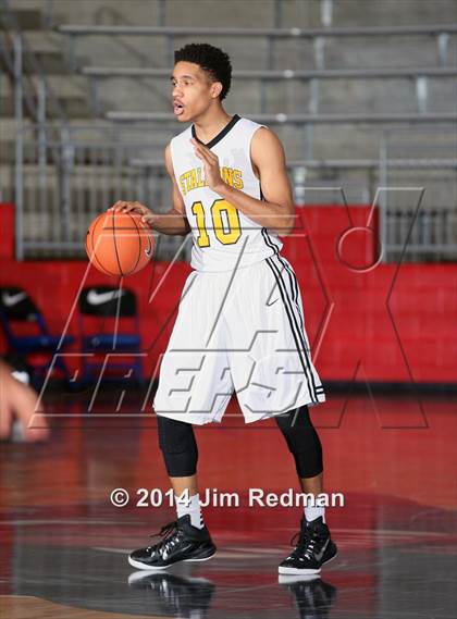 Thumbnail 1 in Triple A Academy vs. Bishop Dunne (Thanksgiving Hoppfest) photogallery.