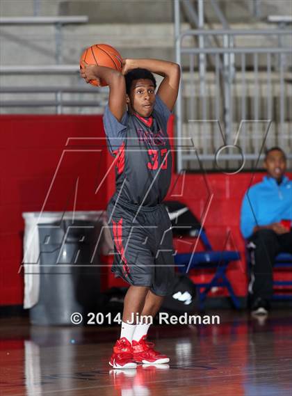 Thumbnail 2 in Triple A Academy vs. Bishop Dunne (Thanksgiving Hoppfest) photogallery.