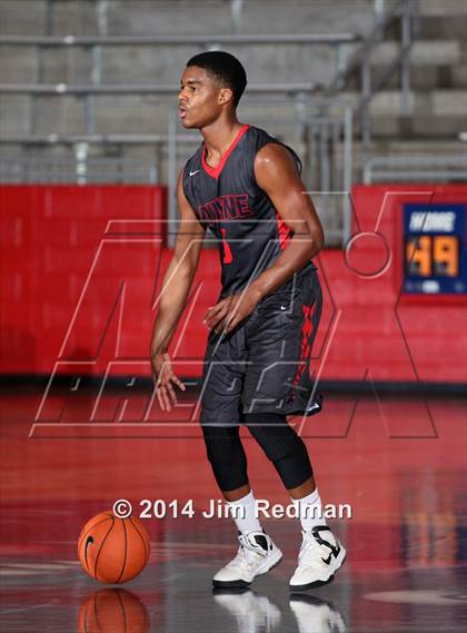 Thumbnail 2 in Triple A Academy vs. Bishop Dunne (Thanksgiving Hoppfest) photogallery.