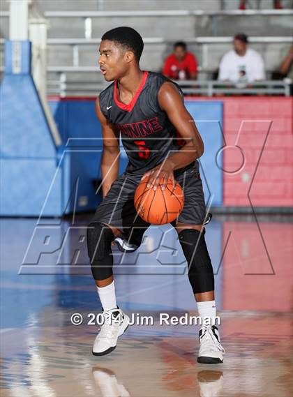 Thumbnail 3 in Triple A Academy vs. Bishop Dunne (Thanksgiving Hoppfest) photogallery.