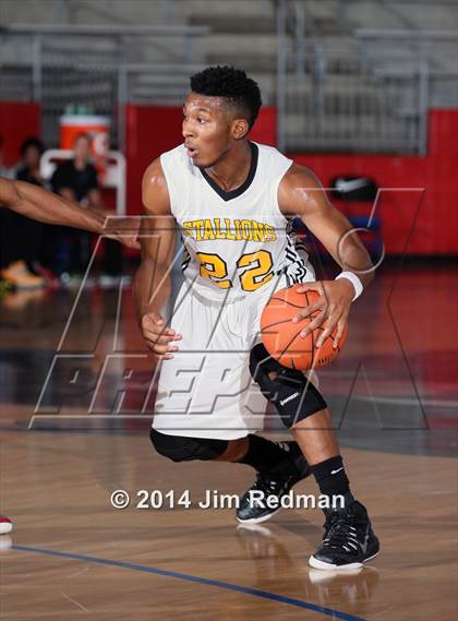 Thumbnail 1 in Triple A Academy vs. Bishop Dunne (Thanksgiving Hoppfest) photogallery.