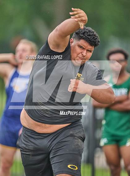 Thumbnail 3 in Northland Christian Relays (Shot Put) photogallery.