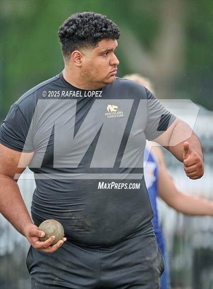 Thumbnail 2 in Northland Christian Relays (Shot Put) photogallery.