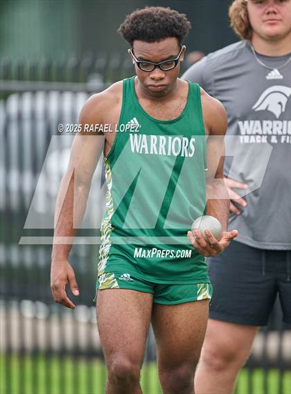 Thumbnail 2 in Northland Christian Relays (Shot Put) photogallery.