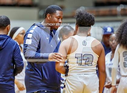 Thumbnail 2 in Bakersfield vs. Mission Oak (CIF CS D2 Final) photogallery.