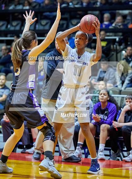 Thumbnail 2 in Bakersfield vs. Mission Oak (CIF CS D2 Final) photogallery.