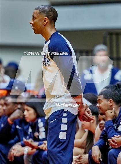 Thumbnail 1 in Bakersfield vs. Mission Oak (CIF CS D2 Final) photogallery.