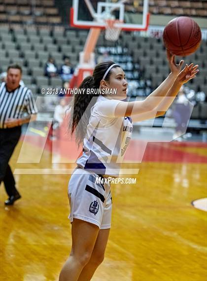 Thumbnail 3 in Bakersfield vs. Mission Oak (CIF CS D2 Final) photogallery.