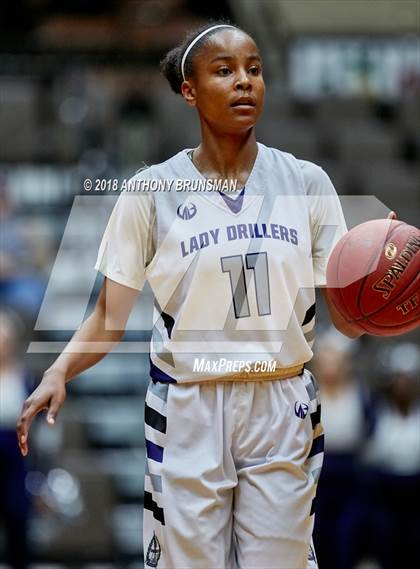 Thumbnail 2 in Bakersfield vs. Mission Oak (CIF CS D2 Final) photogallery.
