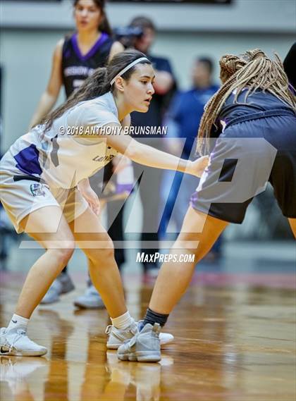 Thumbnail 3 in Bakersfield vs. Mission Oak (CIF CS D2 Final) photogallery.