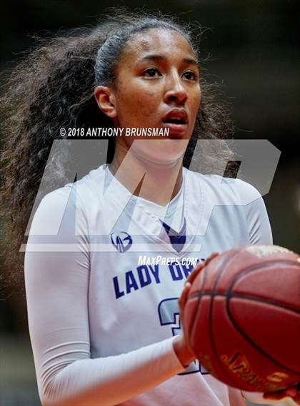 Thumbnail 2 in Bakersfield vs. Mission Oak (CIF CS D2 Final) photogallery.