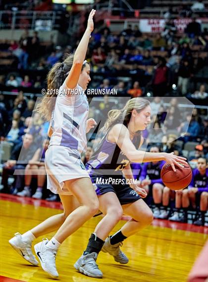 Thumbnail 1 in Bakersfield vs. Mission Oak (CIF CS D2 Final) photogallery.