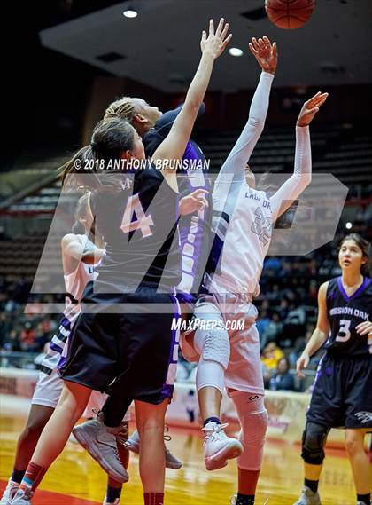 Thumbnail 1 in Bakersfield vs. Mission Oak (CIF CS D2 Final) photogallery.