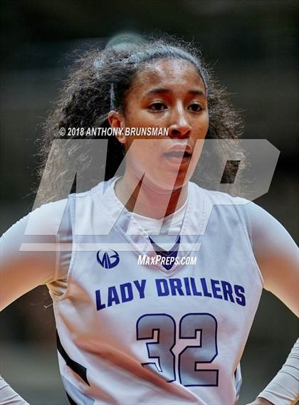 Thumbnail 2 in Bakersfield vs. Mission Oak (CIF CS D2 Final) photogallery.
