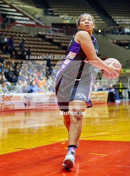 Thumbnail 1 in Bakersfield vs. Mission Oak (CIF CS D2 Final) photogallery.