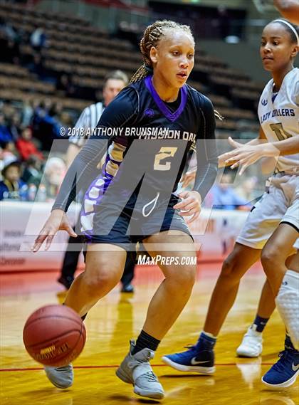 Thumbnail 2 in Bakersfield vs. Mission Oak (CIF CS D2 Final) photogallery.