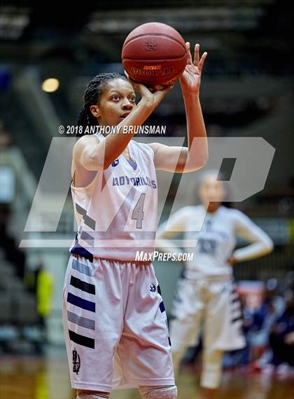 Thumbnail 1 in Bakersfield vs. Mission Oak (CIF CS D2 Final) photogallery.