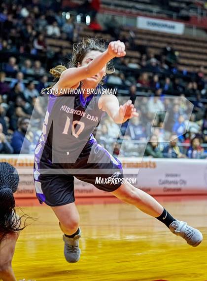 Thumbnail 3 in Bakersfield vs. Mission Oak (CIF CS D2 Final) photogallery.