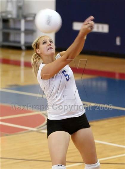 Thumbnail 3 in Elkins vs Arlington (Nike Volleyball Classic) photogallery.