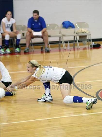 Thumbnail 1 in Elkins vs Arlington (Nike Volleyball Classic) photogallery.