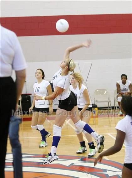 Thumbnail 3 in Elkins vs Arlington (Nike Volleyball Classic) photogallery.