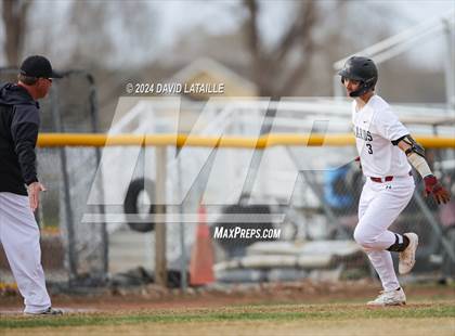 Thumbnail 2 in Greeley Central @ Windsor photogallery.