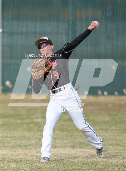 Thumbnail 3 in Greeley Central @ Windsor photogallery.