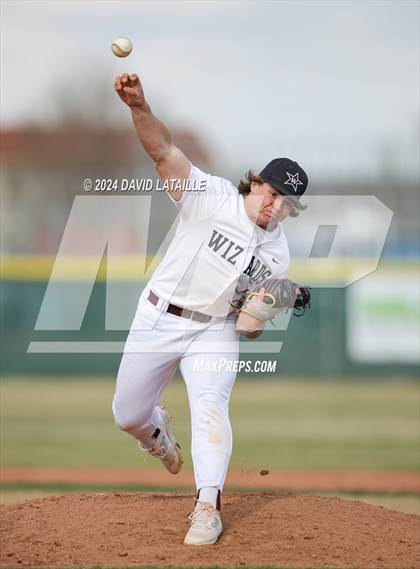 Thumbnail 3 in Greeley Central @ Windsor photogallery.