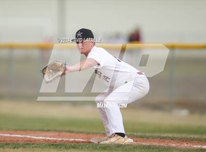 Thumbnail 1 in Greeley Central @ Windsor photogallery.