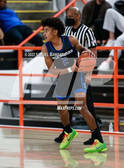 Thumbnail 1 in Beverly Hills vs Windward (Beverly Hills Tournament) photogallery.