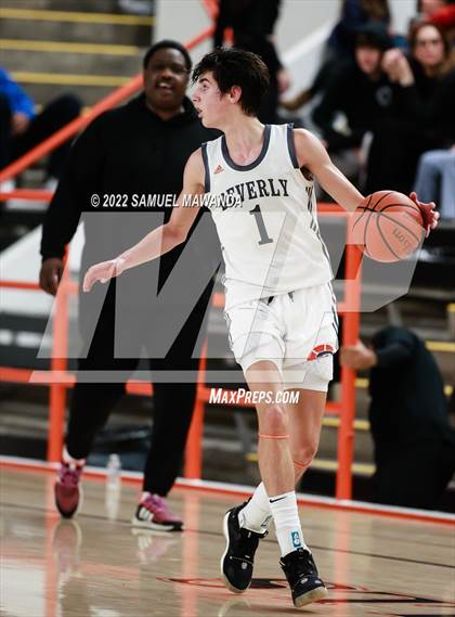 Thumbnail 1 in Beverly Hills vs Windward (Beverly Hills Tournament) photogallery.
