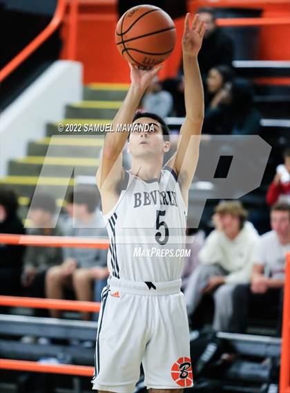 Thumbnail 2 in Beverly Hills vs Windward (Beverly Hills Tournament) photogallery.